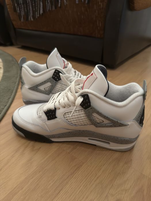 Jordan 4 White Cement