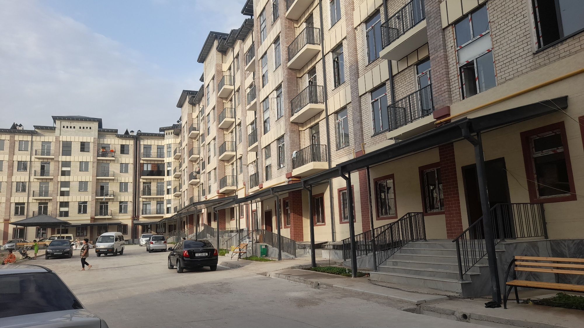 1xonali 41.6 m² uy sotiladi