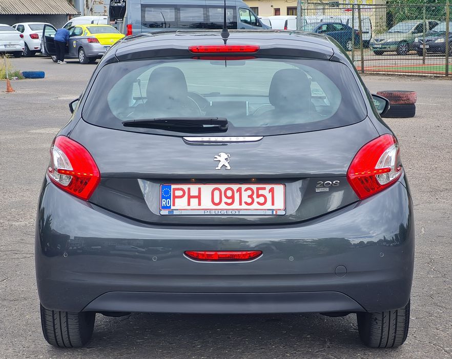 Peugeot 208 * 2015 * Euro5 * 1.6 Diesel 115 CP * Import Germania