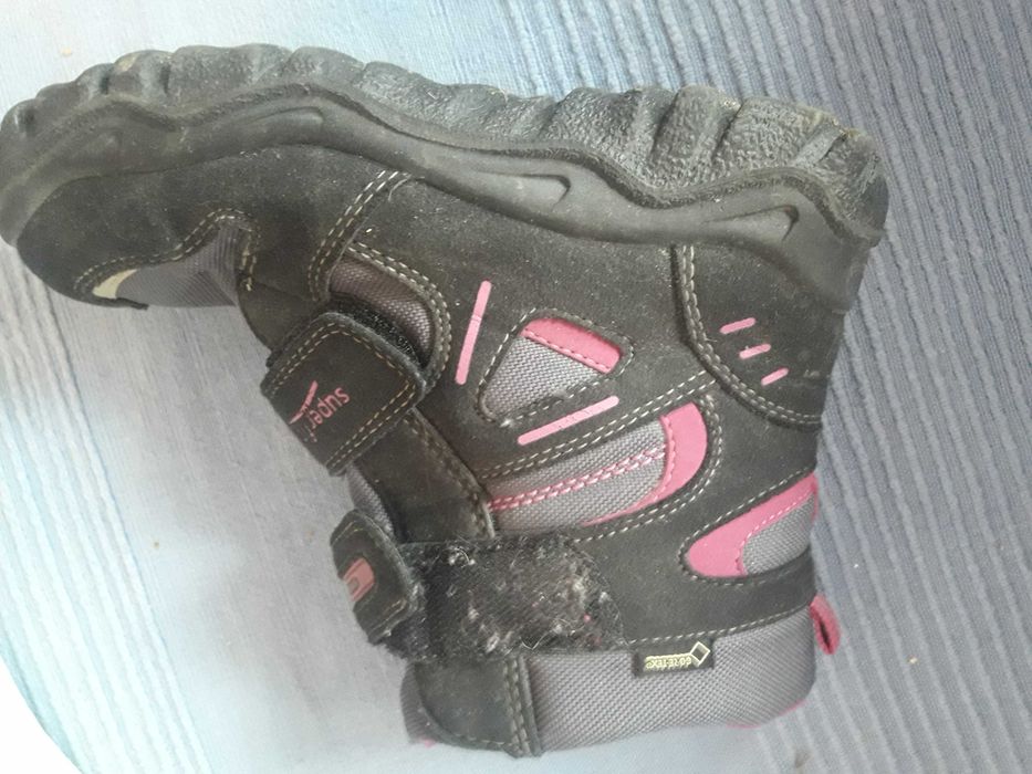 Oбувки от 27н 32н и k&k бели кожа 20лв и други