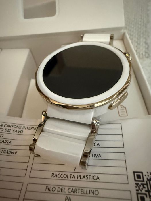 Часовник - Huawei watch gt 5 pro