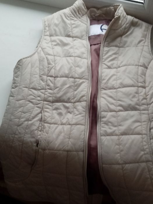 Продам разную женскую одежду