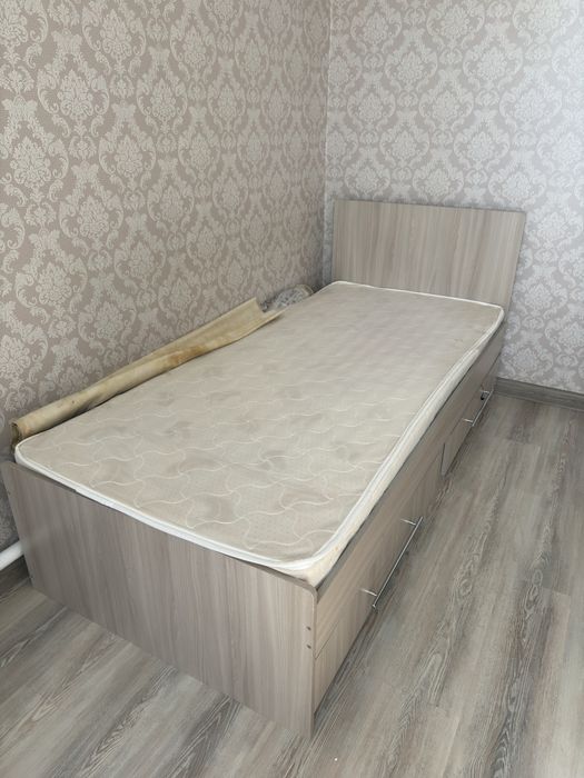 Кровать односпальная