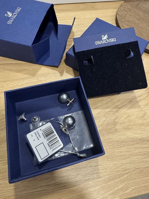 Обеци на swarovski