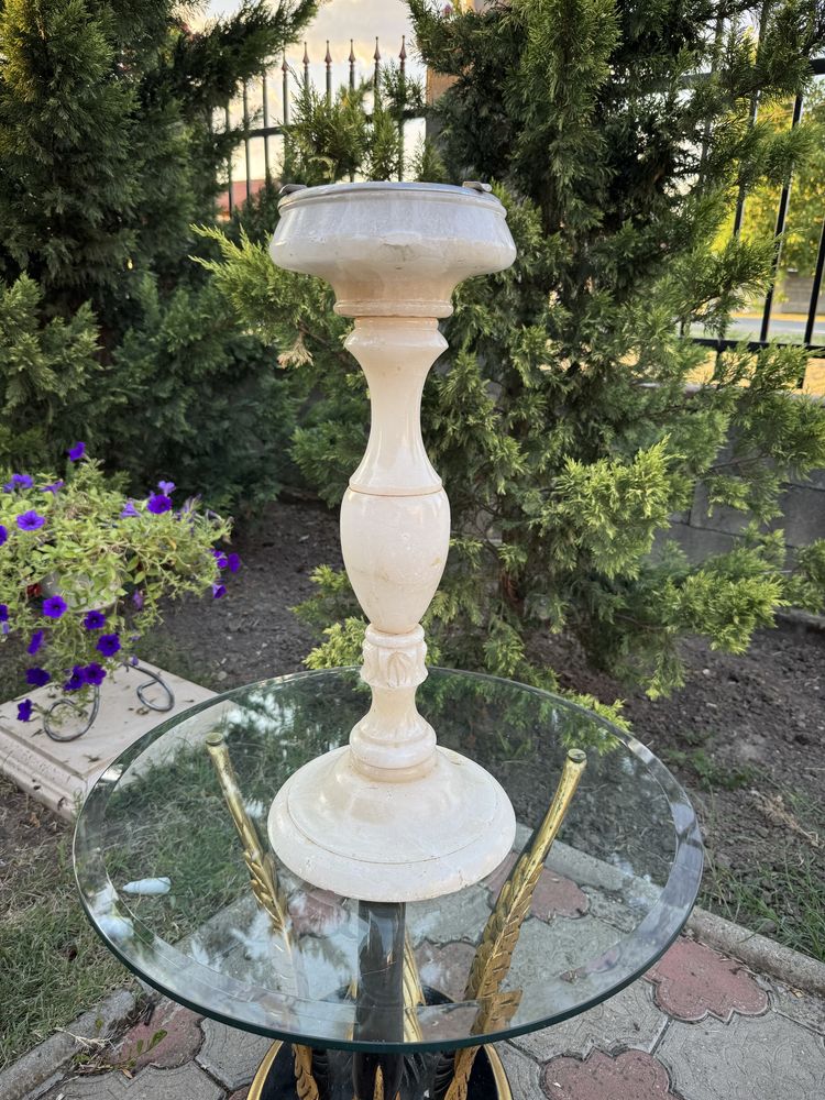 Scrumiera deosebita din alabastru