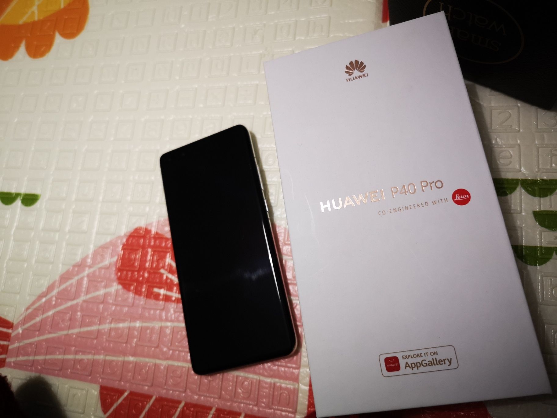 Телефон Huawei P40 Pro