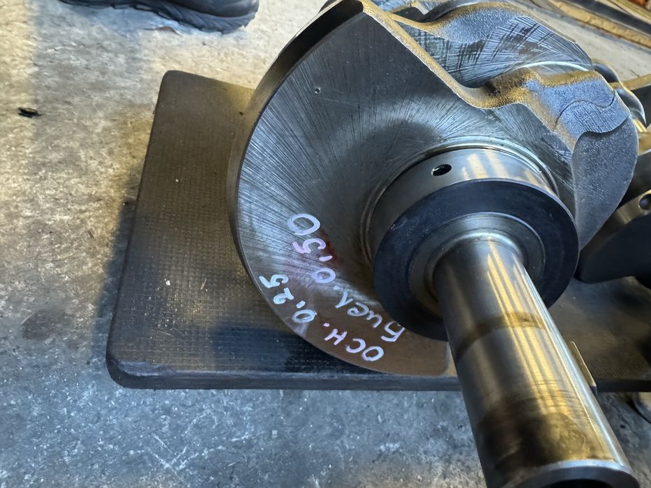 Колянов вал OM642 мерцедес