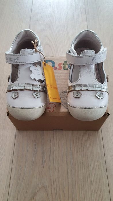 DDSTEP Pantofi decupati albi fete Nr 24 piele super comozi Curier OLX