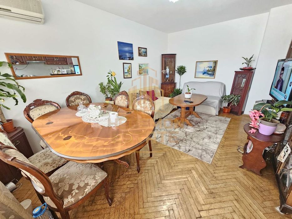 Продава се Двустаен апартамент в Варна, Централна поща - 48 кв.м за 3390 €/кв.м - Снимка #4