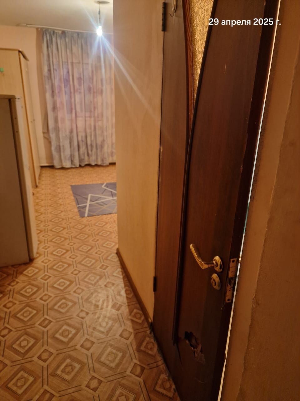 Сдаётся комната в общежитии с душем внутри.