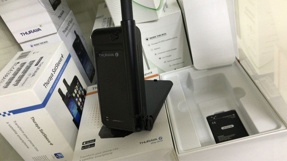 Спутниковая точка доступа Thuraya SatSleeve Hotspot