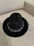 Palarie hand made accesorizata festival