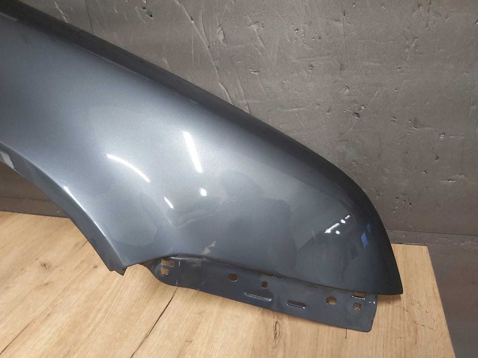 Aripa Fata Dreapta VW Bora 1998-2005 (LC7V (Gri Antracit))