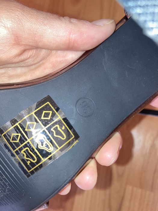 Sandale elegante cu toc gros si comod marime 36