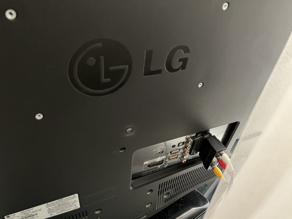 Продам телевизор LG 32LF2510