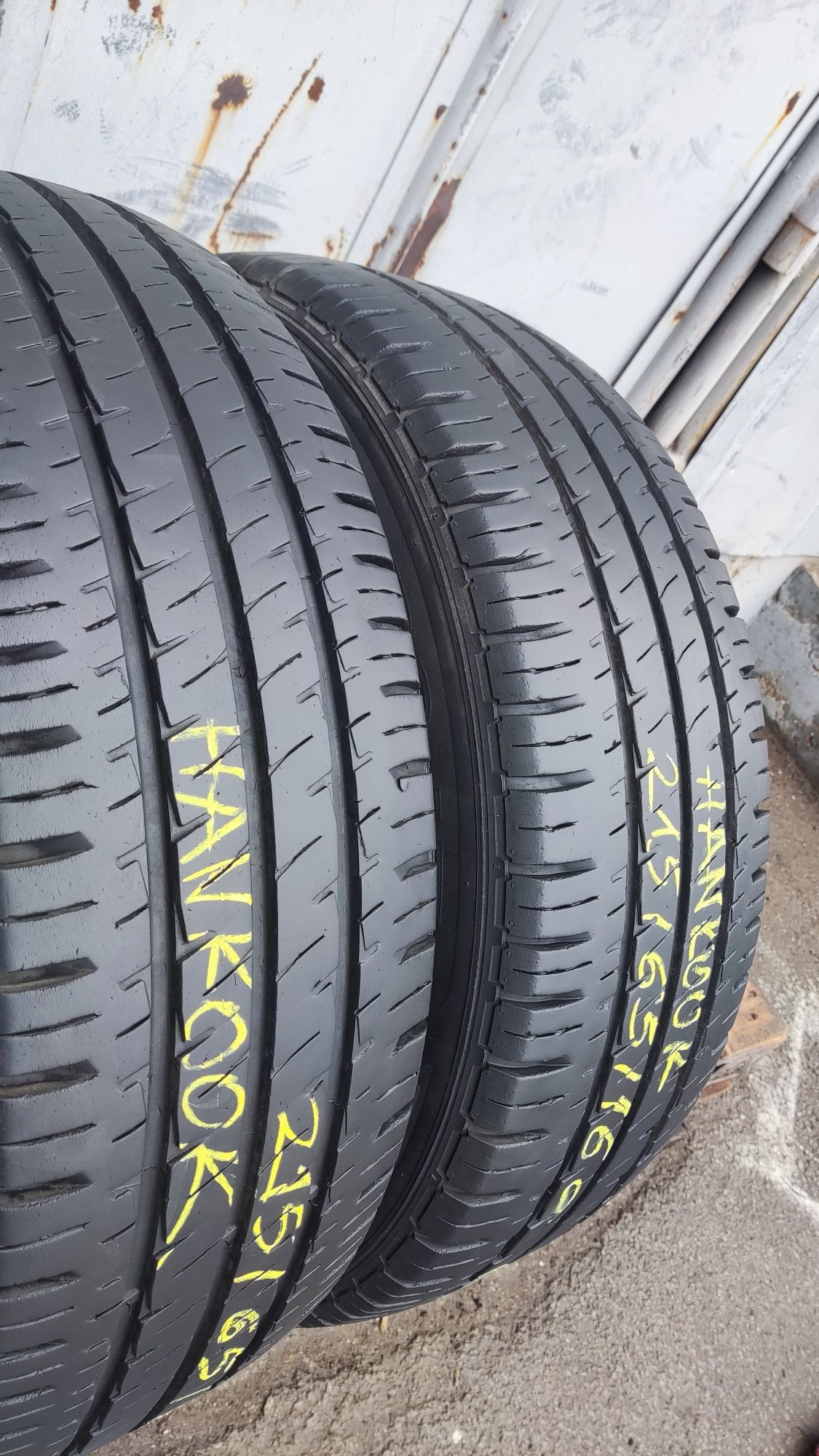 2бр. летни бусови гуми 215/65/16C, Hankook Vantra LT
dot22
7.8mm
Мног
