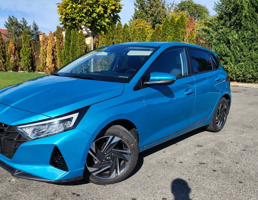 Vând Hyundai i20