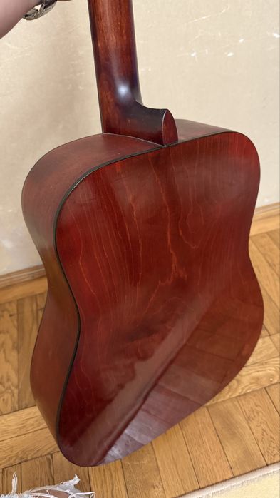 Vand chitara acustica Reghin