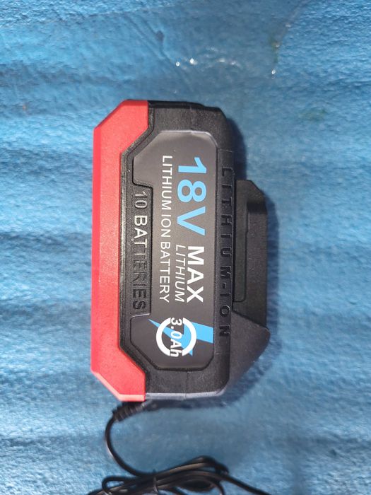 baterie/ acumulator 18 volti - 3 Ah - compatibila cu MT-01