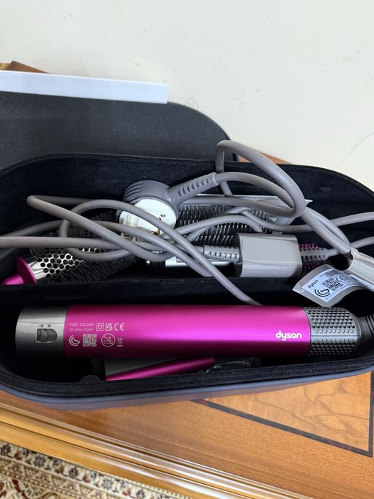 Фен стайлер в розовом цвете