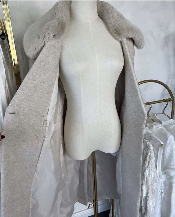 Palton elegant cu curea