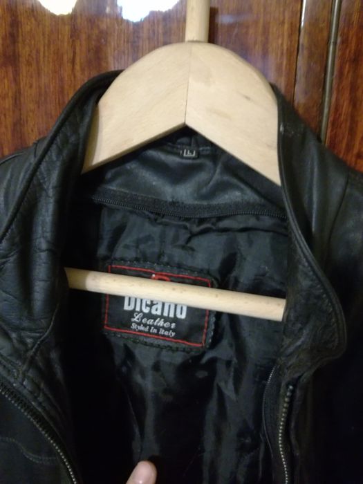 Право кожено яке