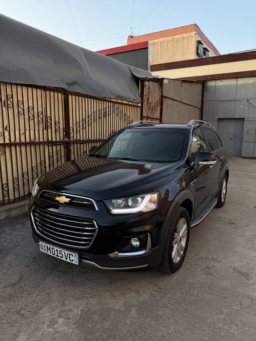 Captiva 4 rangi qora 2016