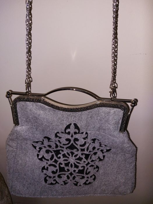 Продам сумку новую.