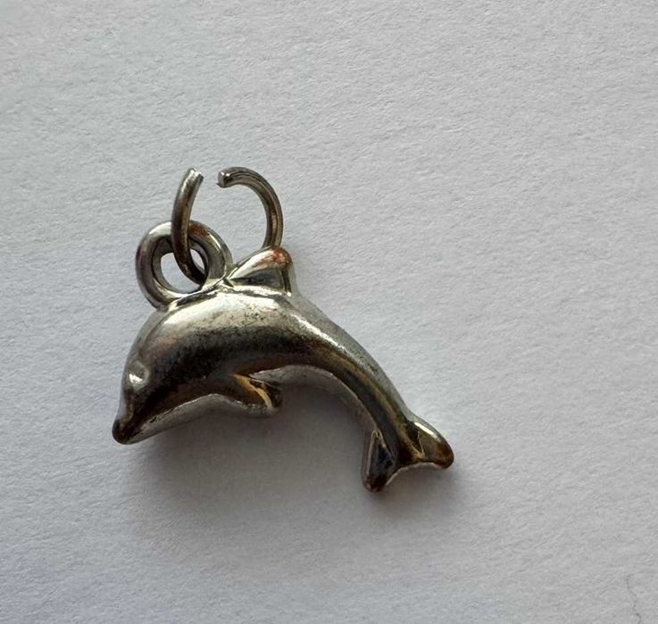 Висулки / Талисмани делфин и кучешка кост