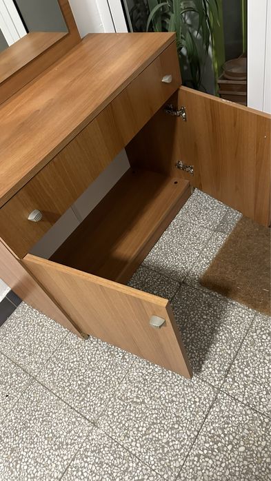 Ракла с голямо огледало - ЦЕНА ПО ДОГОВАРЯНЕ!