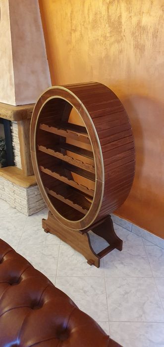 Vinoteca din lemn
