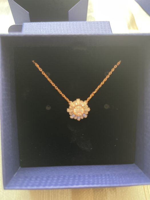 Колиета Swarovski (не са използвани)