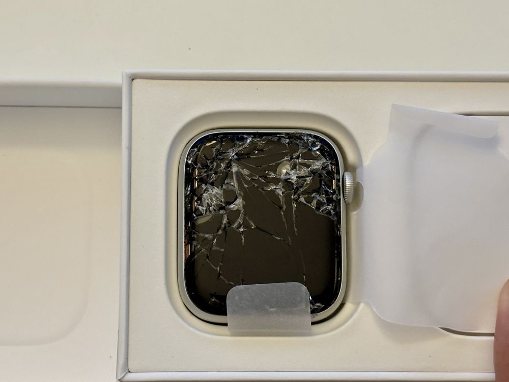 Apple watch 44mSE LTE/Cell  2nd Generation + 2ри комплект всички части