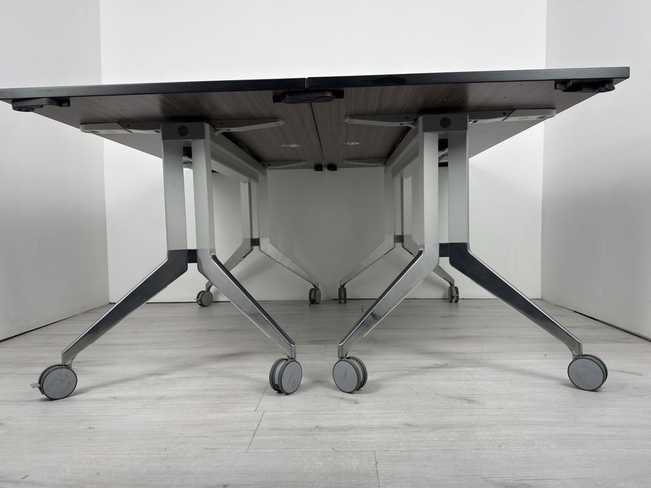 Офис сгъваема маса за обучение или срещи с колелца обзавеждане;