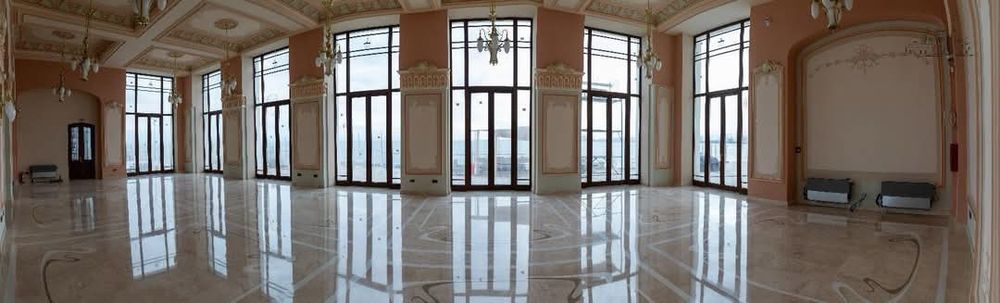 Slefuim pardoseli din piatra, beton sau șapă.