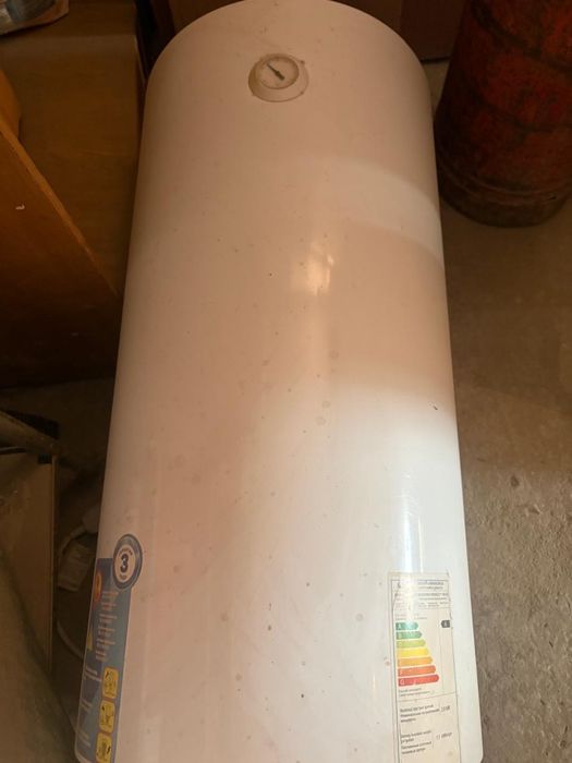 Водонагреватель аристон