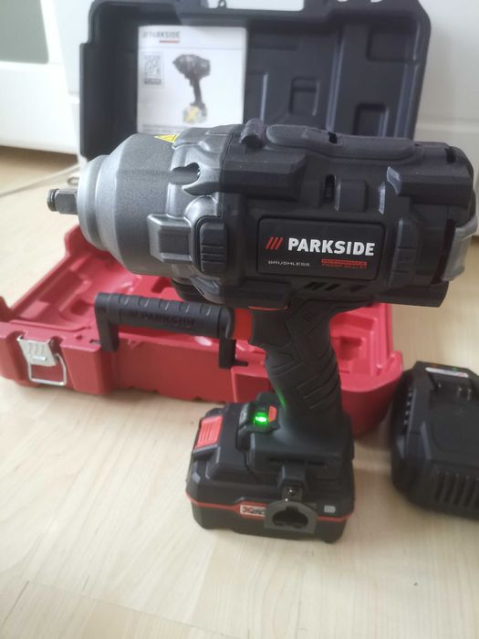 Нов Безчетков Акумулаторен Гайковерт 1860Nm Parkside  Performance