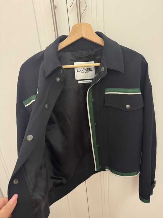 Уникално дамско яке