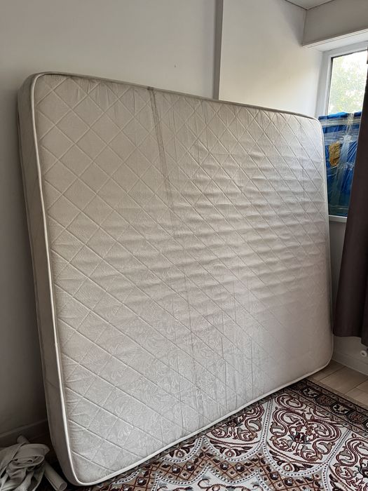 двуспальный матрас