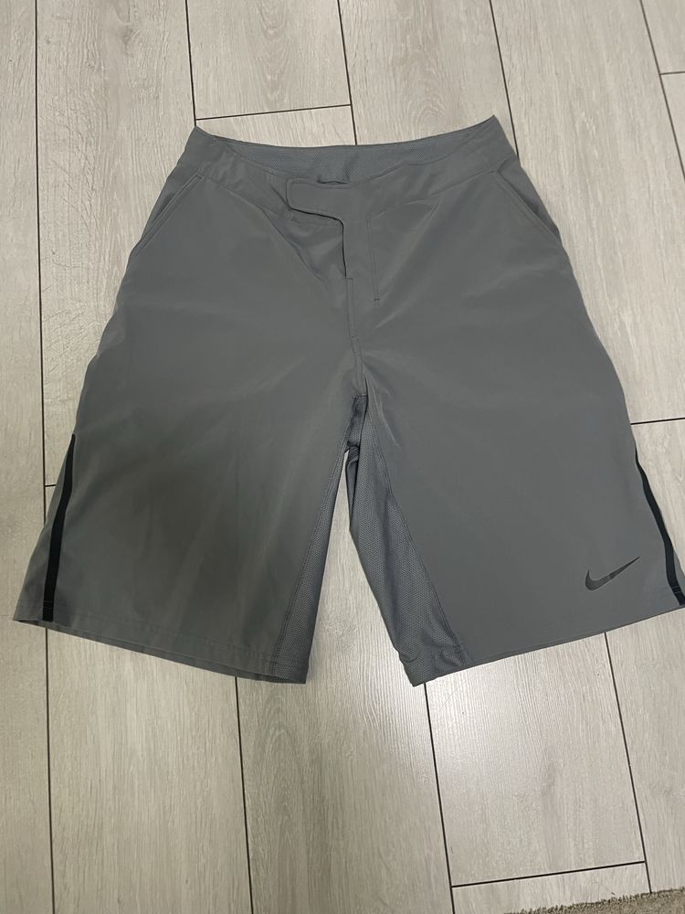 Спортни гащета  Nike
