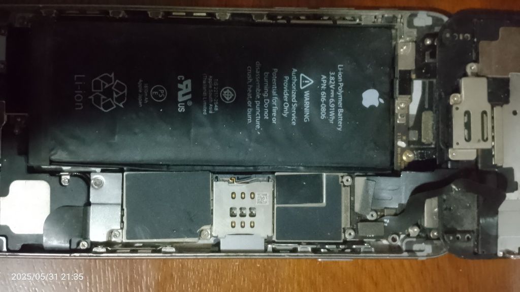 Ayfon6 s smartfon holati yaxshi narxi 250 000 sum