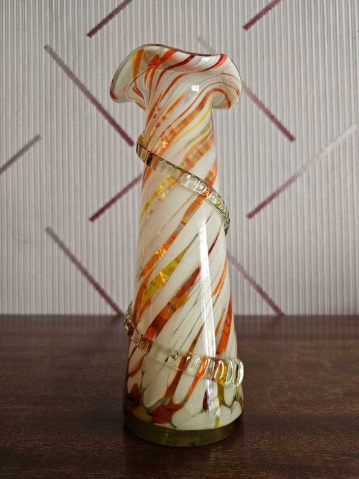 Ваза-цветное стекло. Эпоха СССР.