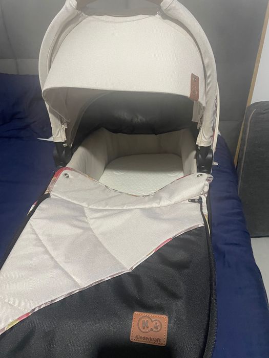 Бебешка количка с два коша