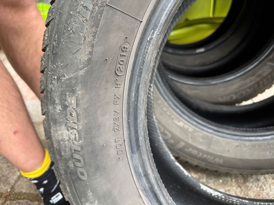 2 комплекта автомобилни гуми без джанти -Michelin и Hankook