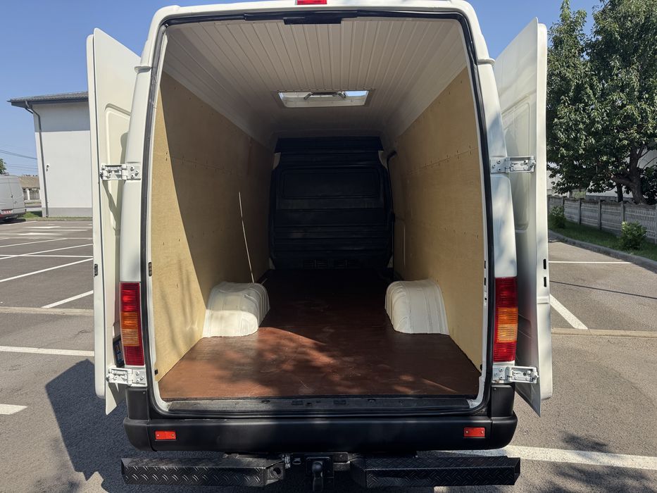 Volkswagen.   Lt 46   2.8     160cp
