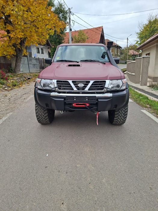 Vand Nissan Patrol an fabricație 2002