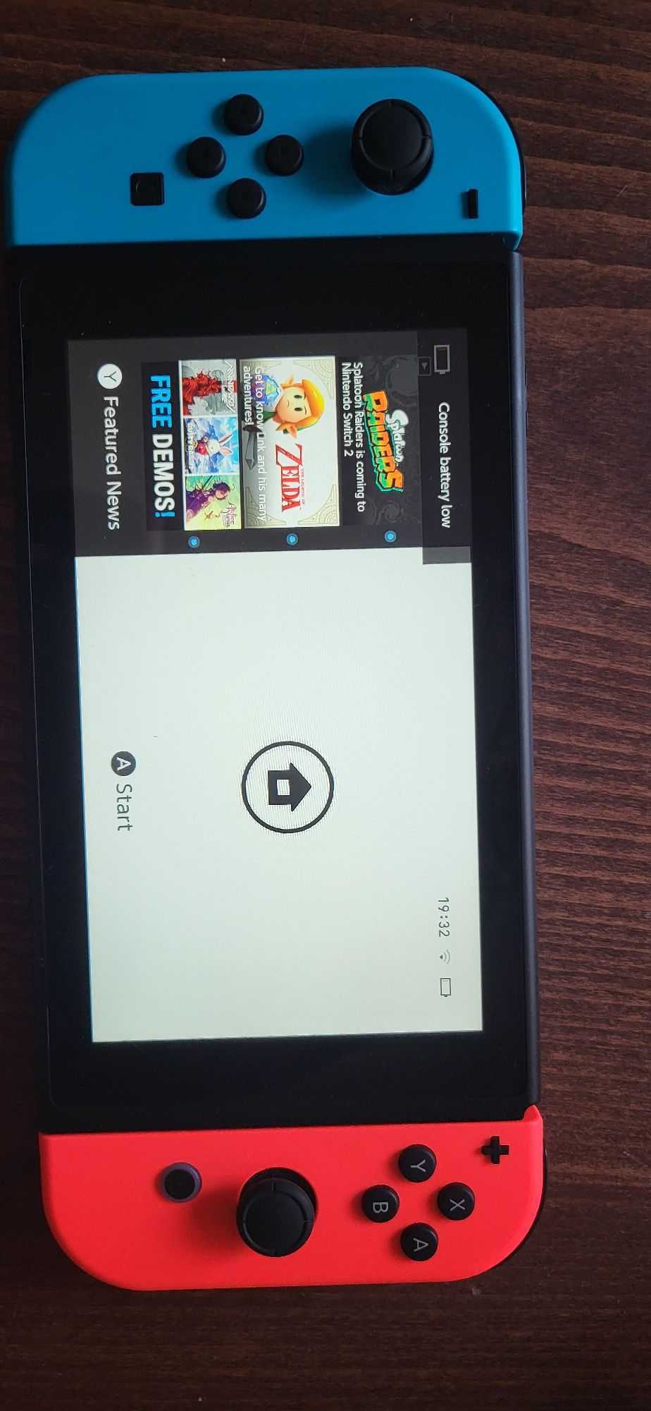 Nintendo Switch Sport + Super Mario Bros. DELUXE