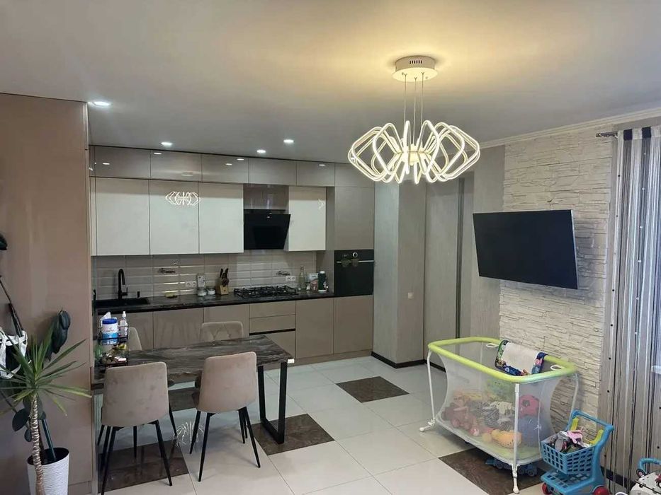 Двустаен имот в кв.Дианабад