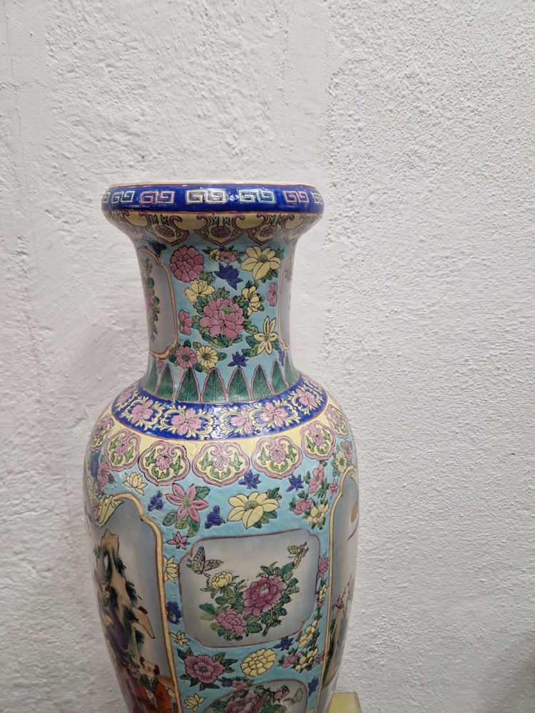 Огромна китайска ваза от порцелан