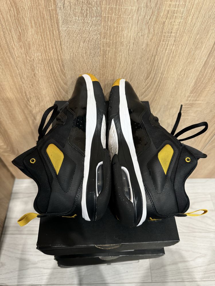 Маратонки Jordan stay loyal 3 - 39 номер